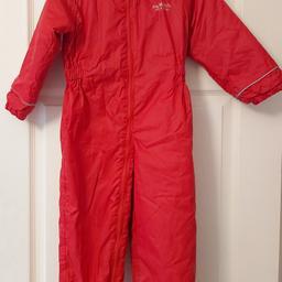 Red unisex ski suit. Age 4 to 5. Used a handful of times. Excellent condition. waterproof, refective stripe, cuffed sleeves, zips all the way down one leg.
Smoke free, Pet free house.
Collection only
