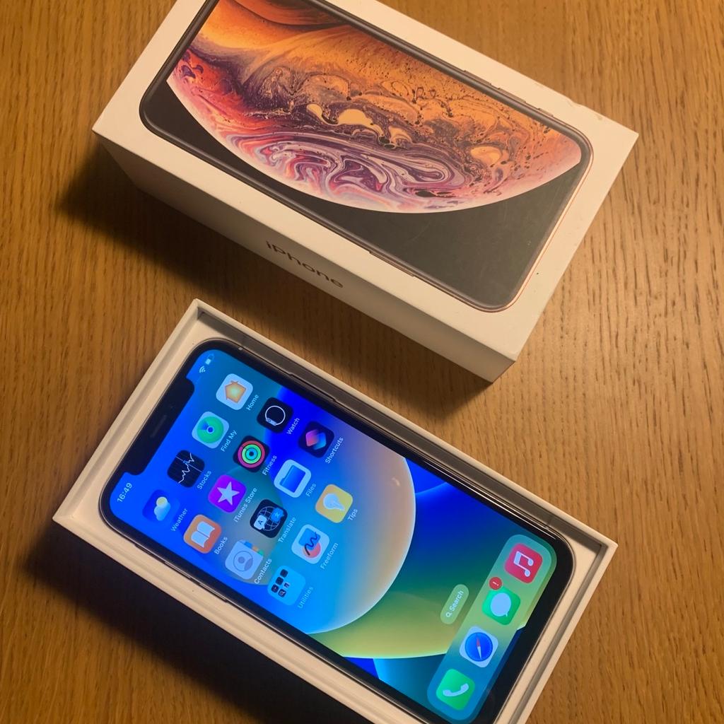 iPhone X - 64GB - Unlocked - White - Excellent condition

Sim free any network

Face ID ✔️

Battery Health 100% 🔋

All in good working order.

Handset with charger.