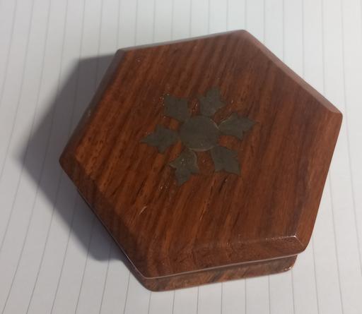 Buy & Sell Merseyside Saint Helens - Photos for vintage brass inlay wooden trinket box