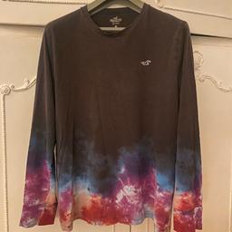 Hollister sweater in good condition