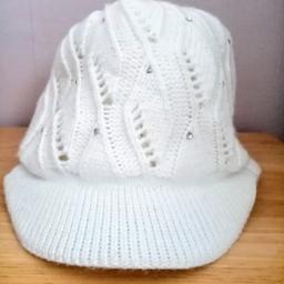 100 % acrylic white hat with diamonte style stones