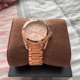 Ladies Michael Kors watch. Worn a few times but in good condition