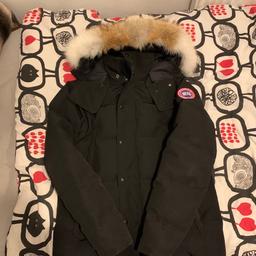 Canada goose clearance wyndham parka medium