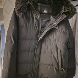 King's will dream black puffa jacket in excellent condition size xl
£45
