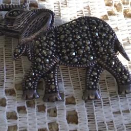 Unusual vintage 925 silver and marcasite elephant brooch
Great condition
£10 o n o