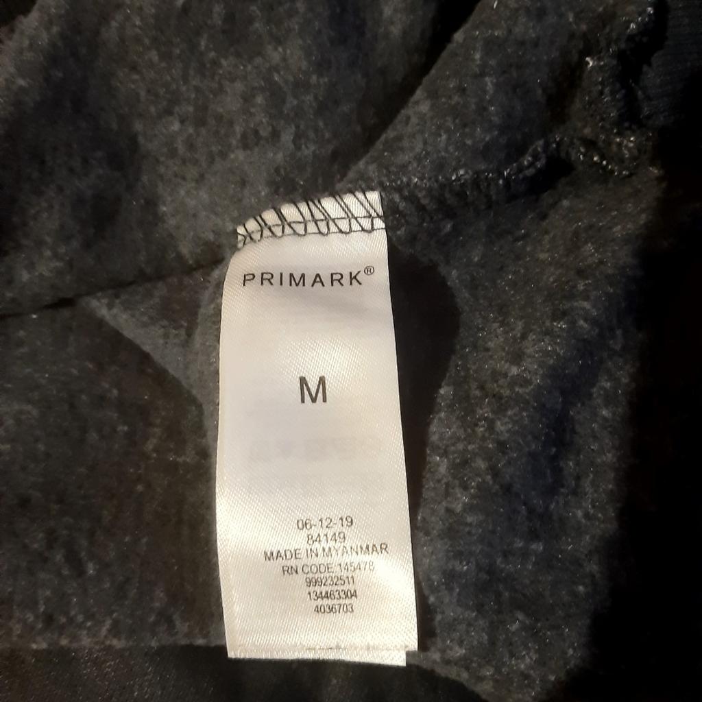 Herren Pullover
Marke Primark
Gr. M
Farbe blau
Polyester