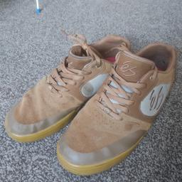 good quality skate trainers with plenty of life. Size 10.