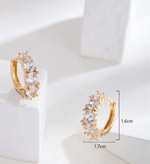 Buy & Sell Healey Rochdale - Photos for Hoop Earrings. 18k gold plated Crystal Style
