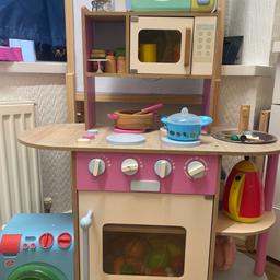 Lovely wooden kitchen, accessories not included except a few pots and cutlery but if you like anything from the pics then can be sold separately.
