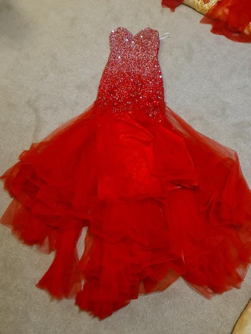 Buy & Sell West London Hillingdon - Photos for Turkish Red Maxi Small *Good Condition*