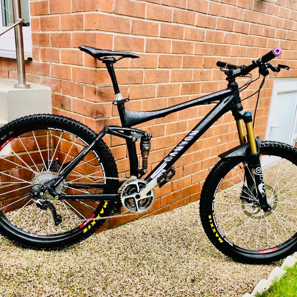 Mountain bikes
Hardtails
Full suspension

Only quality bikes NOT the carrero or voodoo

£350 to 850

I have plenty of MTB so ring 07973316564 for details and photos