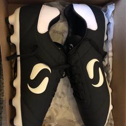 Brand new sondico football boots size 4. Comes in original box, the box has been int he cupboard so few marks on the outside but the boots have never worn and are brand new.