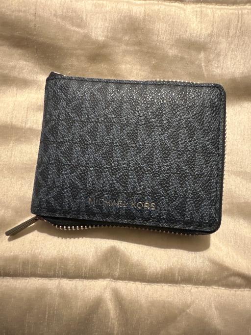 Buy & Sell Hertfordshire Three Rivers - Photos for Michael Kors wallet