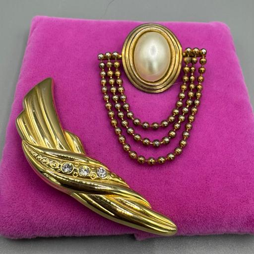 Buy & Sell West Midlands Birmingham - Photos for 2 Vintage Deco Style Brooches