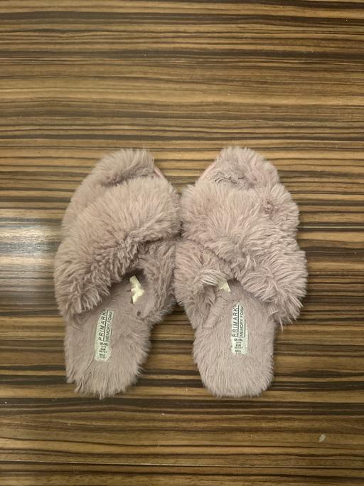 Buy & Sell East London Beckton - East London - Photos for Primark pink slippers size 4