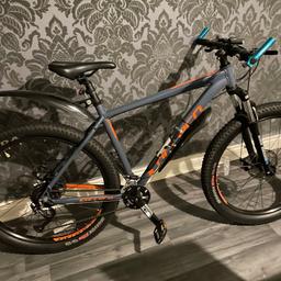 Carrea vendetta mountain bike 18 speed oversized tyres ,20” frame well looked after comes with extras mudguards, pump and usb front and back lights just had full service no swaps cash on collection .