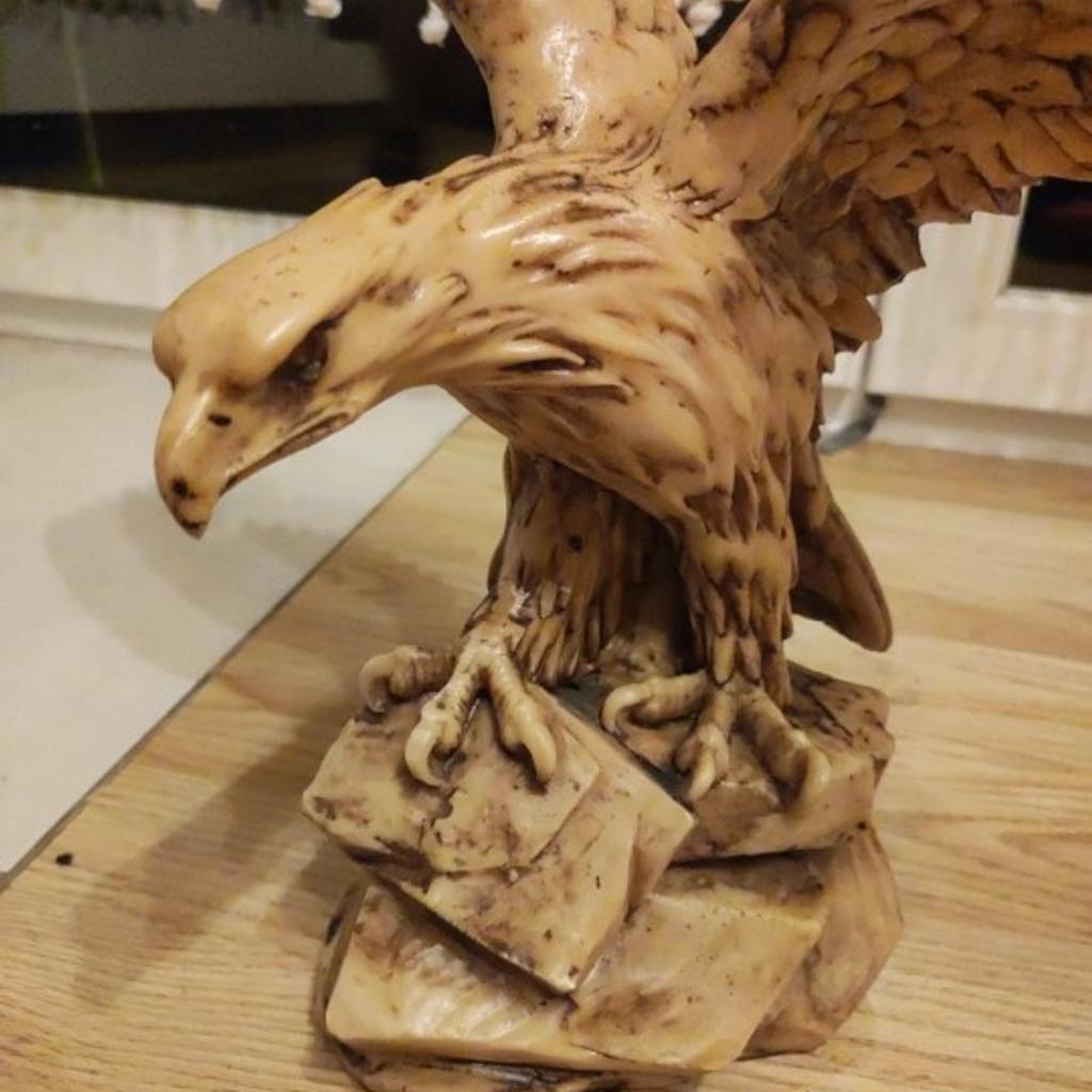 Wunderschöne Adlerskulptur sucht neuen Besitzer
Nur Selbstabholung und Barzahlung