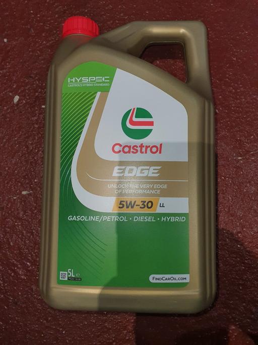 Vehicles Ealing Greenford - Ealing - Photos for Castrol Edge 5w 30LL 5L engine oil 5 Litres