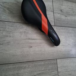 Hello I have a GT mountain bike seat/saddle ready to be fitted to any mountain bike 🚵‍♀️ it is in mint condition as I have only used it once. make me an offer and it could be yours.