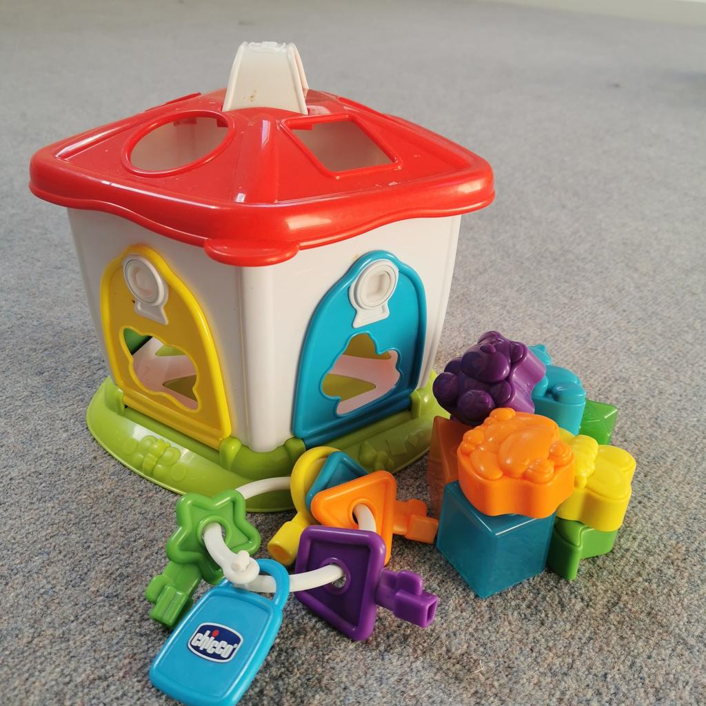 chicco shape sorting toy house with keys in B91 Solihull for £5.00 for