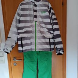 Schianzug Größe S grüne Hose Jacke weiß mit grau
