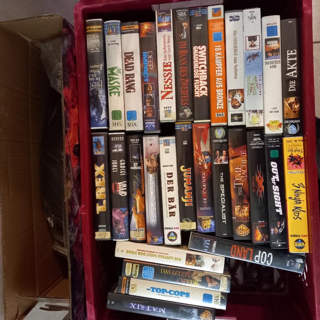 Verkaufe meine Sammlung Videokassetten (142 Stück)
verschiedene Genre
Privatverkauf, keine Rücknahme
Nur Abholung kein Versand