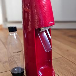 SodaStream Spirit 8718692619470, Kunststoff, Rot, 18,6 x 13 x 43 cm, 3

Gerät in gutem Zustand.
Die Flasche ist etwas zerbeult.

Zylinder inklusive.

Nur Abholung