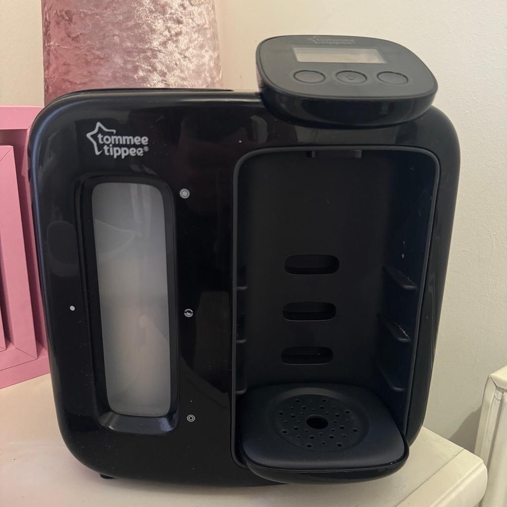 Tommee Tippee Hot Bottle Machine comes as it is without accessories but I can give a few new Tommee Tippee bottles with it.
Easy to use, very efficient saves using the kettle and can have it in-bedroom.
RRP £100 with accessories.