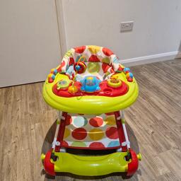 Red Kite Baby Go Round Twist 2 In 1 Walker with rocking and walker function. Height-adjustavle. Foot rest and toy car playing music included. Walker can be collapsed so it can be flat-packed. The foot rest is removable. The wheels can be turned in / retracted to turn it into a rocker.