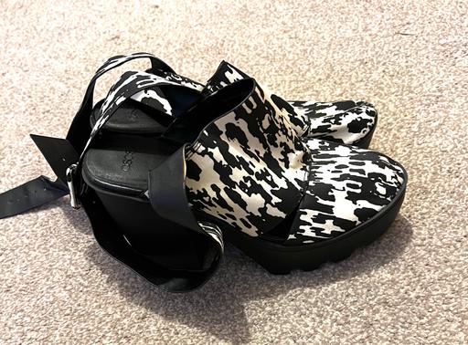 Buy & Sell South West London West Brompton - South West London - Photos for ASOS Chunky Platform Shoes Size Uk 6