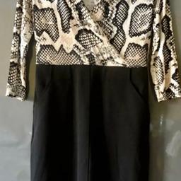 Size 8 Ladies Gorgeous BNWT Dorothy Perkins Snake Print V Neck Long Sleeve Top Plain Black Skirt with Pockets Evening Fashion Dress £7.99…Strood Collection or Post A/E…💕

Check out my other items..💕

Message me if wanting multi items save on postage…💕