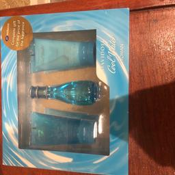 #valentine good gift to give 
New in box
Cool water
Gift set