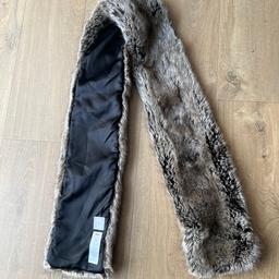 Rrp £15
New asos fluffy scarf
Pick up Wingate