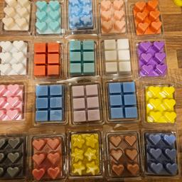Wax melts £2 each or 3 for £5
Most colours available and a range of different scents available, just ask if can't see scent you'd like and should be able to make with desired s ent and colour.