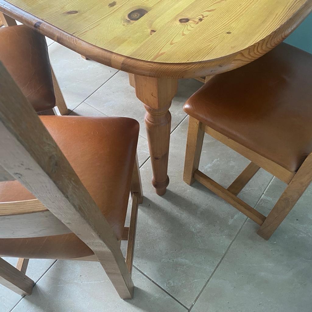 Pine dining table which extends from 4 seater to 6 seater and dismantles for easy transportation.

6 oak chairs with tan/brown leather seat
All in good condition. Selling due to kitchen renovation
Buyer to collect please
Will consider all reasonable offers