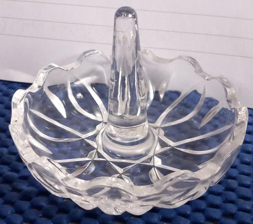 Buy & Sell Merseyside Saint Helens - Photos for vintage crystal ring holder