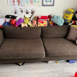 Large sofa

Khaki colour

Covers are all removable

Turns into a large double bed

Has some wear on sides due to Cat other than that its in good condition has not been used much.

Cash Buyers Only!!!

(not accepting PayPal or transfer)

Collection Only.