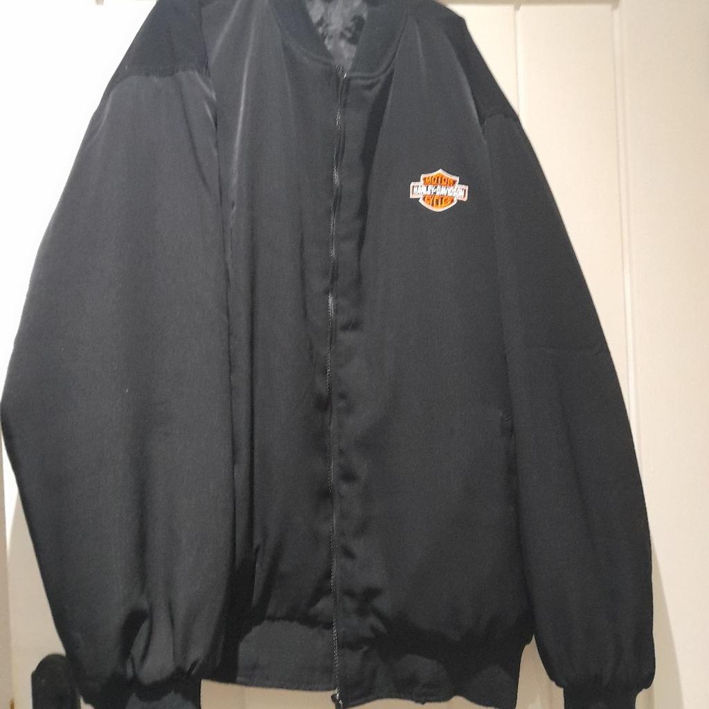 beautiful harley davidson bomber jacket lovely material like new.offers