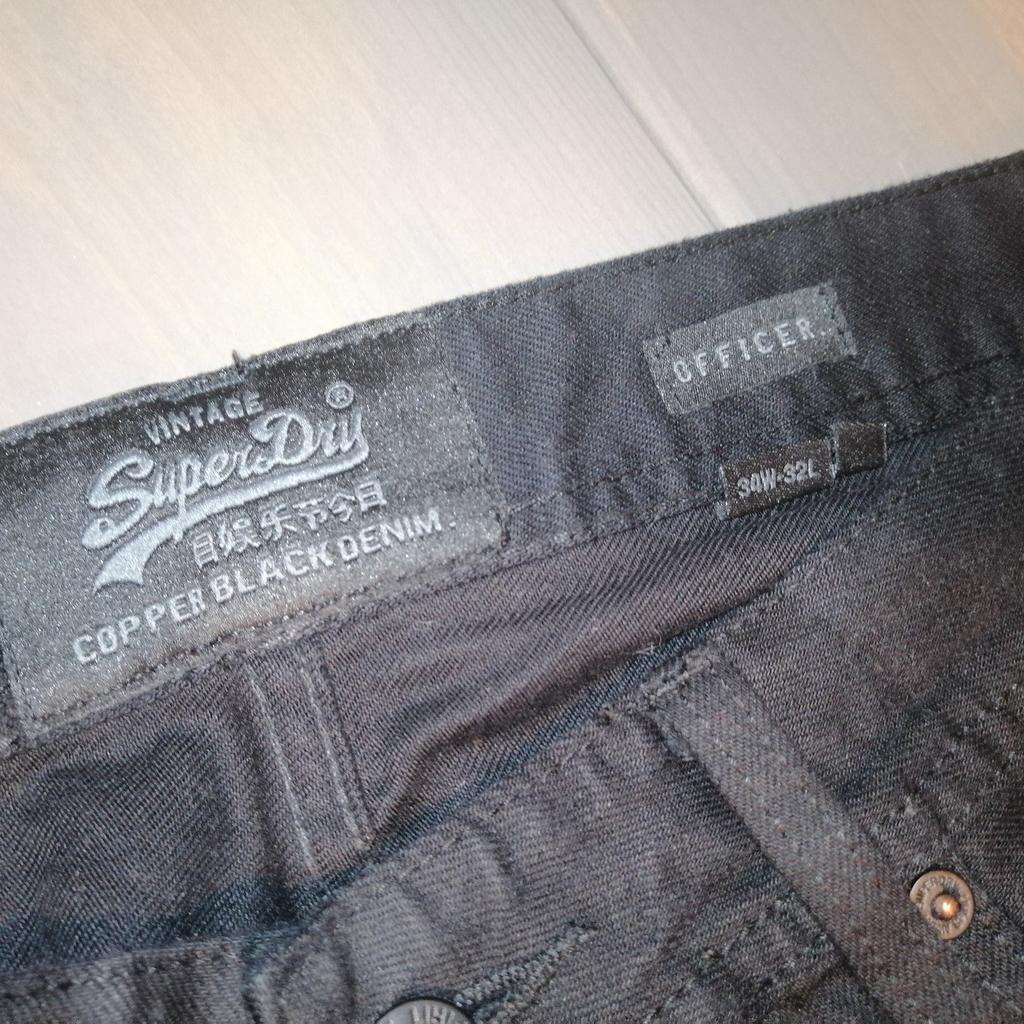 Genuine Superdry.
Officer style.
Copper black denim.
34" waist.
32" leg.

Brand new condition, only worn once.

Collection only, from Kinver.