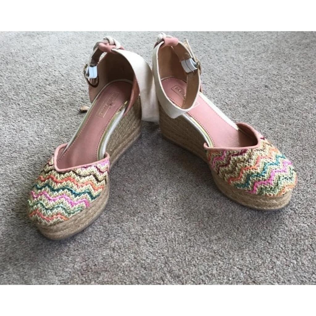 Brand new river island wedges shoes pink size 5