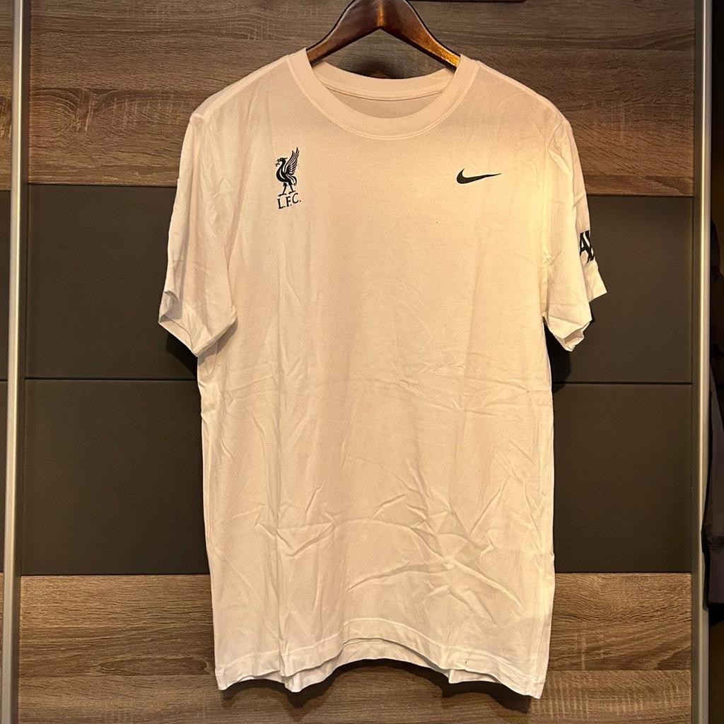 Men’s Medium LFC Nike White Cotton T-Shirt

Excellent condition