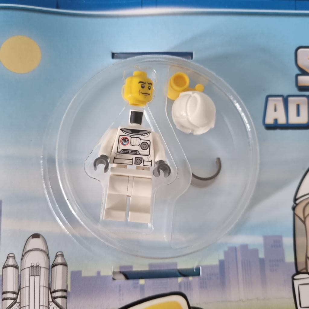 Lego Space Adventure comic puzzle books with minifigure
All books come with a mini figure
All books are the same
Brand new so ideal for party bags or just for something to do on rainy days
Loads available £2 each or 6 for £10 (RRP £8)
collection Guiseley