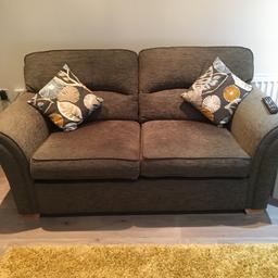 SCS Settee and snuggle chair, hardly used, from smoke and pet free home, only selling as moved in with partner
It is Alstons upholstery Chilton in chocolate Aztec
Pick up only from Middlesbrough