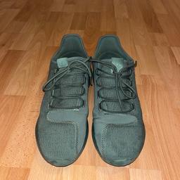 Adidas Schuhe 46 / kaum getragen