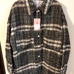 Hi ladies welcome to this gorgeous looking style Missguided Wool Blend Checked Brushed Shacket Size Uk 6 brand new with tags