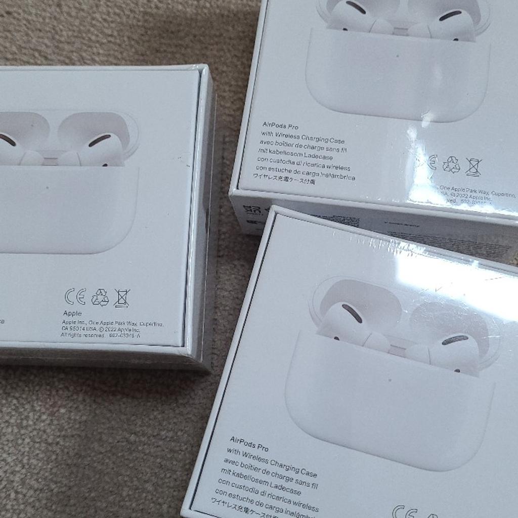 brand new sealed Airpod its replica but work as same.