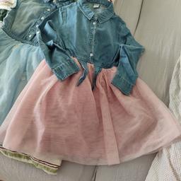 1 Langarm Kleid ,Jeans und rosafarben
Neuwertig
Kurzarm schon verkauft