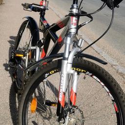 Fahrrad von CROSSWIND 5.7
mit Federung 
Schaltung von SHIMANO
21.GANG
Scheibenbremse vone und hinten
Reifen neu
26 Zoll
super Zustand
Vb; 160€