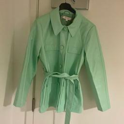 Woman’s lovely new mint green faux leather Jacket
Fitting size 10
From a pet and smoke free home
Collection se16 4en 
Thanks for looking