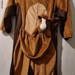 Verkaufe ein einmal getragenes Känguru Kostüm in der Größe 116.
Top Zustand